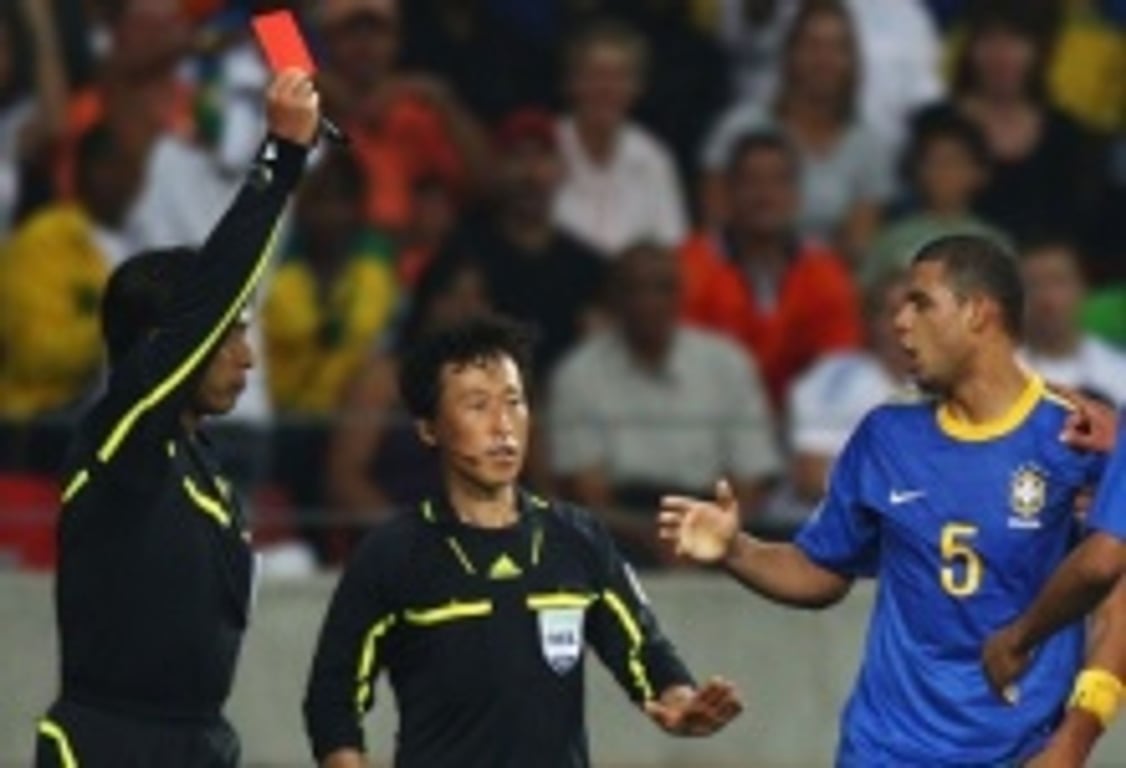 Árbitro do jogo Brasil e Holanda